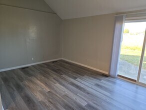 215 Lightning Hill Blvd in Lagrange, IN - Building Photo - Building Photo