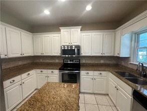 235 Wellington Pl in Brunswick, GA - Building Photo - Building Photo