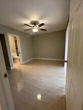 4757 Sunny Palm Cir in West Palm Beach, FL - Foto de edificio - Building Photo