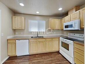 9517 W Shelborne Dr in Boise, ID - Building Photo - Building Photo