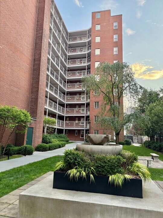 700 Summer St in Stamford, CT - Building Photo
