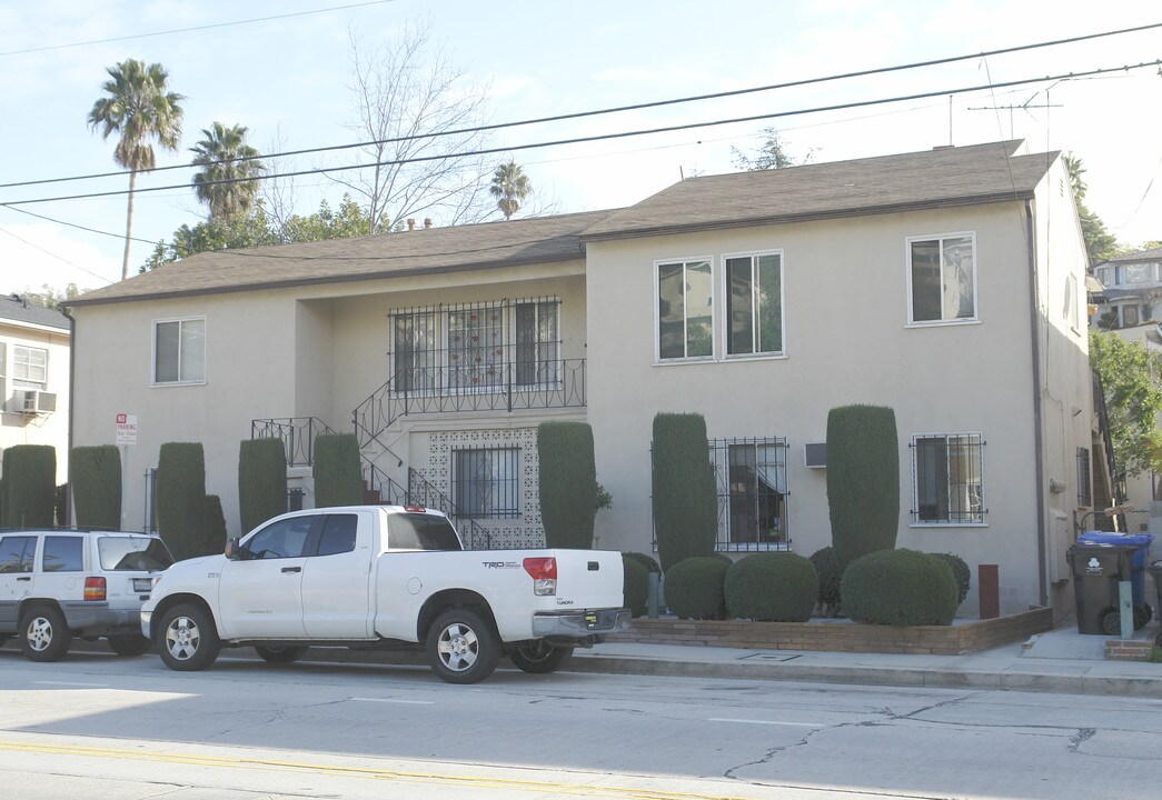 2238 Griffith Park in Los Angeles, CA - Foto de edificio