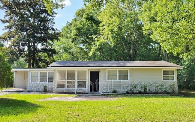9267 Waynesboro Ave in Jacksonville, FL - Building Photo - Building Photo