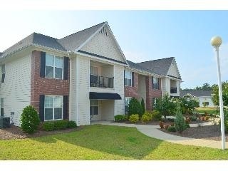 Woodland Village Villas in Fayetteville, NC - Foto de edificio - Building Photo