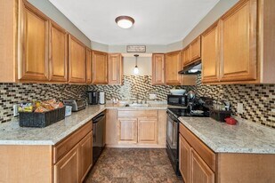 71 Silver Lake Ave in Newton, MA - Building Photo