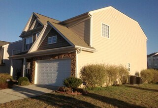 8430 Magnolia Springs Dr in Harrisburg, NC - Building Photo - Building Photo