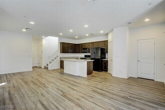 3045 Historic Horizon Ave in Henderson, NV - Building Photo - Building Photo