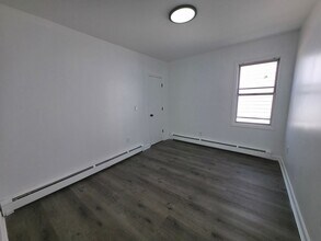 130 Park Ave in Englewood, NJ - Building Photo - Building Photo