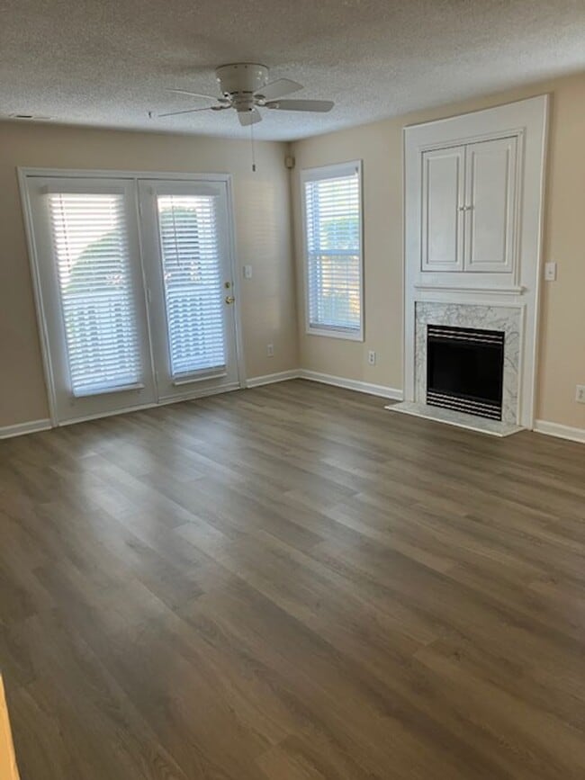 721 Melba Ct in Wilmington, NC - Foto de edificio - Building Photo