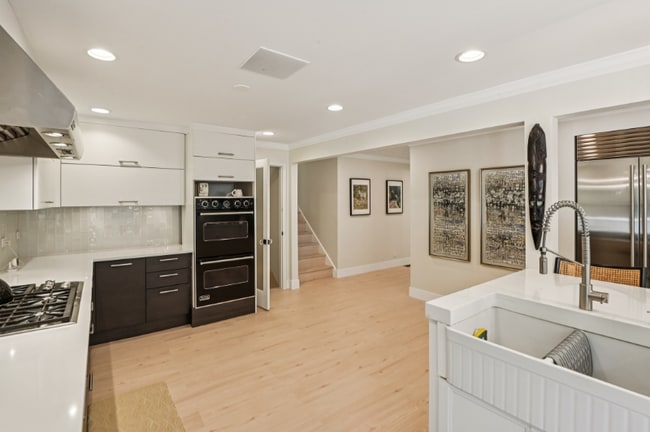 property at 3705 E Hamilton Ave