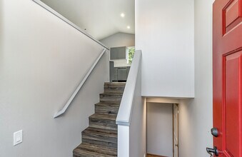 2132 87th Ave SE in Lake Stevens, WA - Building Photo - Building Photo