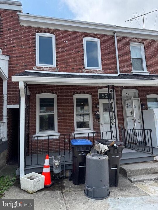 52 W Basin St in Norristown, PA - Building Photo