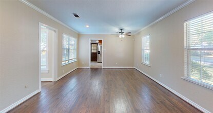 511 Pearl St in Baytown, TX - Building Photo - Building Photo