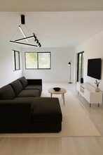 187 Lakeview Dr in Weston, FL - Foto de edificio - Building Photo