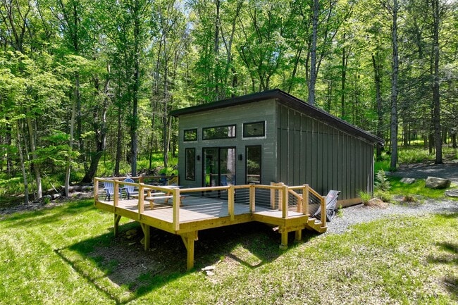 property at 197 Lake Ridge Rd