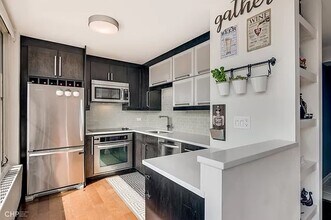 1400 N State Pky, Unit 16A in Chicago, IL - Building Photo - Building Photo