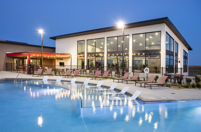 Ascend at Horizon Uptown