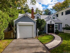 63 Myrtle Blvd in Larchmont, NY - Building Photo