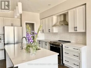 236 Sheaf Row in Ottawa, ON - Building Photo - Building Photo