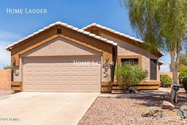 property at 917 S Del Rancho