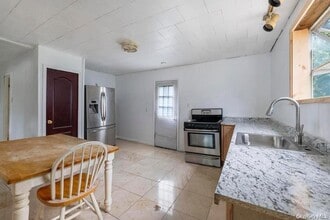 84 State Ave in Wyandanch, NY - Building Photo - Building Photo