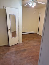 72 N Munn Ave, Unit 1 in East Orange, NJ - Building Photo - Building Photo