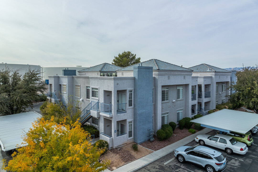 Legacy Palms Condominiums in Henderson, NV - Building Photo