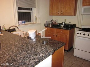 120 Peterborough St-Unit -Apt 6 in Boston, MA - Building Photo - Building Photo