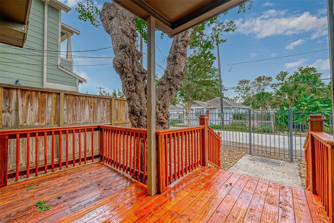 719 E 21st St-Unit -A in Houston, TX - Building Photo - Building Photo
