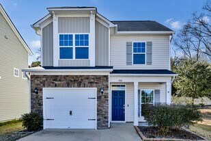500 Spanish Leaf Ln in West Columbia, SC - Building Photo