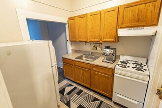 4016 Spruce St, Unit 2R in Philadelphia, PA - Foto de edificio - Building Photo