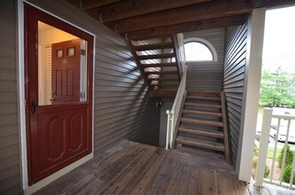14 Lear Ct in East Brunswick, NJ - Building Photo - Building Photo