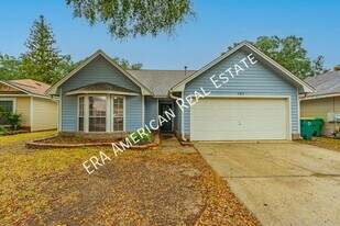 192 Wright Cir in Niceville, FL - Building Photo