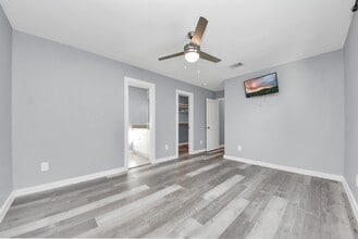 618 Maple Way in Houston, TX - Building Photo - Building Photo