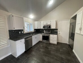 3738 Rosewalk Ct in Littleton, CO - Building Photo - Building Photo