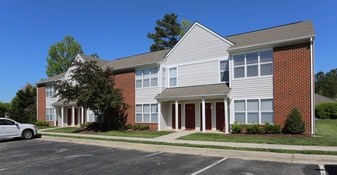 Branchester Lakes Apartments