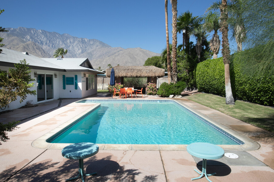 502 E Molino Rd in Palm Springs, CA - Building Photo