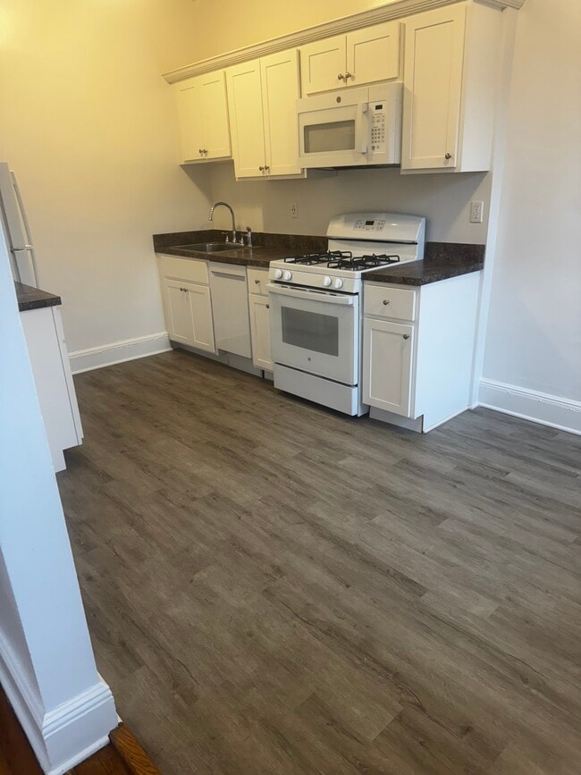 Teaneck Properties in Teaneck, NJ - Building Photo - Building Photo