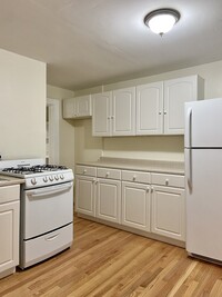 189 Beacon St, Unit 3 in Somerville, MA - Foto de edificio - Building Photo