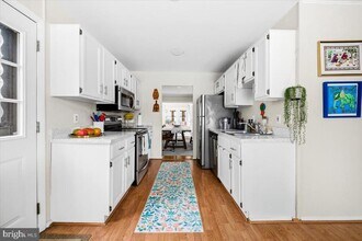 903 Leverton Rd in Rockville, MD - Building Photo - Building Photo