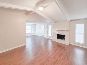 6309 Golden Park Dr in Memphis, TN - Foto de edificio - Building Photo