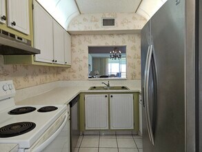 23099 Barwood Ln N in Boca Raton, FL - Building Photo - Building Photo