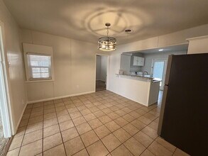 2404 25th St in Lubbock, TX - Building Photo - Building Photo