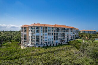Dolphin Cay Antigua Building in St. Petersburg, FL - Building Photo - Building Photo