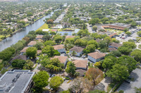 Camino Circle in Miami, FL - Building Photo - Building Photo