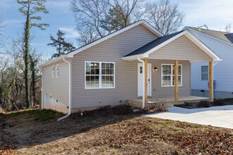 812 Aubrey Ave in Chattanooga, TN - Foto de edificio - Building Photo