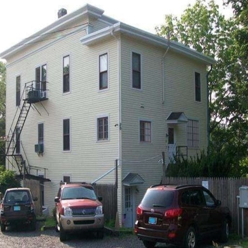 1079 Mill Creek Rd in Wycombe, PA - Foto de edificio