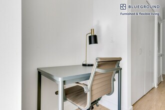 201 N Garland Ct in Chicago, IL - Building Photo - Building Photo