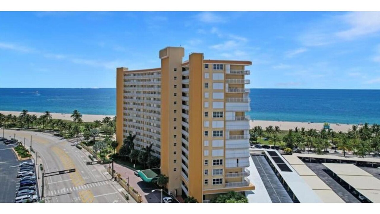 328 N Ocean Blvd in Pompano Beach, FL - Building Photo