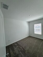 2451 Skyline Lp in Kissimmee, FL - Building Photo - Building Photo